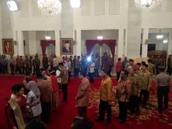 Presiden Jokowi Beri Gelar Pahlawan Nasional untuk 4 Orang