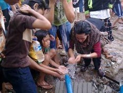 3 Fenomena Aneh di Jakarta: Kakek Bertelur hingga Lukisan Misterius