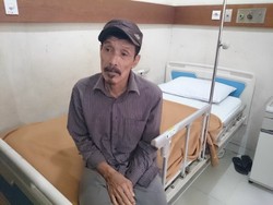 Dirawat di RS Koja, Kakek Sinin: Saya Bersumpah Bisa Mengeluarkan Telur