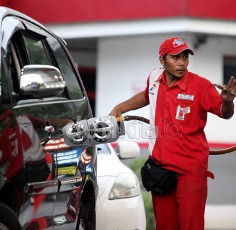 Effendi Tolak BBM Naik, Yasonna: Oke untuk Ingatkan Pemerintah Berhati-hati