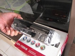 Audio Single DIN Kini Ada yang Pakai Layar Sentuh