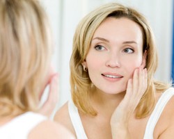 Kulit Wajah Berminyak Tidak Perlu Pelembab, Itu Keliru!