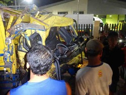 Ini Kronologi Kecelakaan Bus Restu Vs Truk Tewaskan Tiga Orang