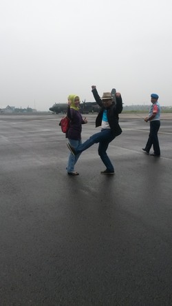 Bergaya Gokil sebelum Naik Hercules, Ridwan Kamil Teriak Persib Juara