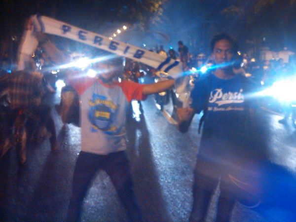 Persib Juara, Bobotoh Konvoi