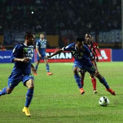 Pangeran Biru Akhiri Penantian 19 Tahun