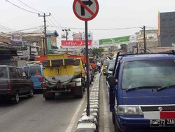 Begini Kepadatan Lalu Lintas ke Arah Sawangan, Macet!