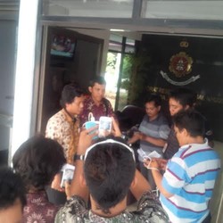 Tak Adakah Kata Maaf antara Fadli Zon dan Pegiat Antikorupsi di Semarang?