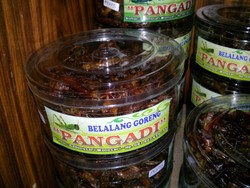 Belalang Goreng, Dari Alergi Sampai Ketagihan