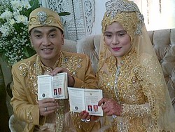 Rico Ceper Nikahi Gadis 16 Tahun Lebih Muda Darinya