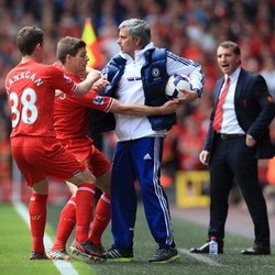 Mourinho Sukai Atmosfer Anfield