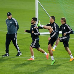 Ancelotti: Isco Bisa Main di Posisi Kroos atau Modric