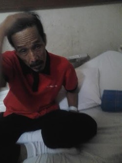 Sudah 3 Hari Dirawat di RS Koja, Kakek Sinin Tak Kunjung Bertelur