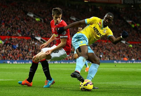 Van Gaal Bertekad Atasi Masalah Cedera di Lini Belakang MU