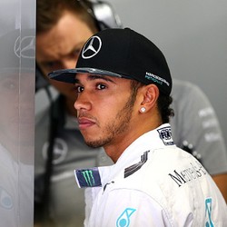 Hamilton Enggan Main Aman, Tetap Incar Kemenangan