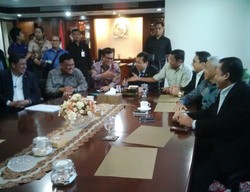 Sore Ini, KIH dan KMP Tandatangani Kesepakatan Damai di DPR