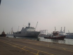 Kenang Jasa Pahlawan, Ketua MPR Tabur Bunga di Tengah Laut