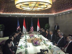 Mendarat di Beijing, Obama Langsung Temui Jokowi