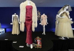 Koleksi Baju Madonna Terjual Rp 61,6 Milliar