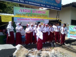 Akses ke Sekolah Terancam Ditutup, Siswa TK dan SD di Semarang Demo