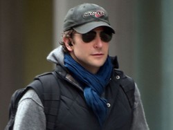 Tanpa Berewok, Bradley Cooper Tak Dikenali