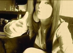 Bisnis Seks via Facebook, Remaja Cantik Ditangkap