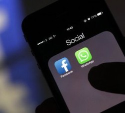 Menilik Centang Biru di WhatsApp