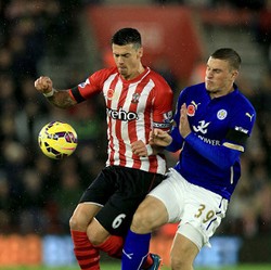 Menilik Kokohnya Lini Belakang Southampton