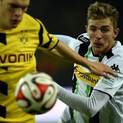 Bikin Gol Bunuh Diri dari Tengah Lapangan, Kramer Minta Maaf