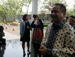 Blusukan ke Tangerang, Menpar Arief Yahya Datangi Pabrik Cat