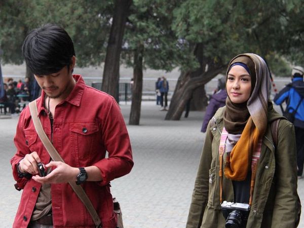 Morgan Oey dan Revalina S Temat Syuting Film di Beijing