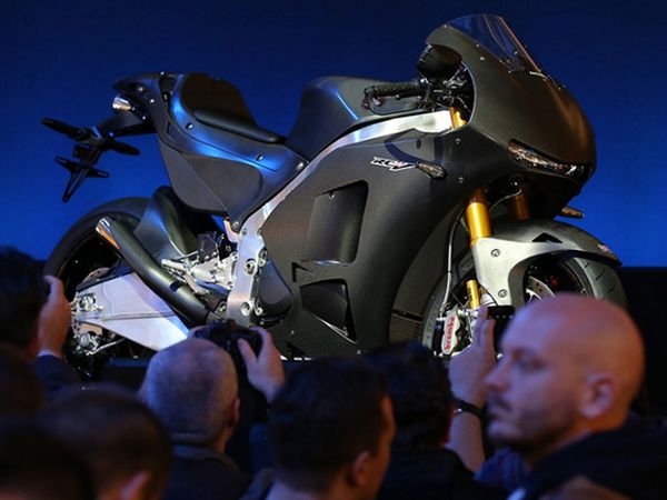 Marc Marquez Bantu Desain Motor Honda