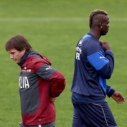 Conte Tunggu Pembuktian Balotelli