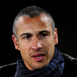 Henrik Larsson Tingkatkan Level Kariernya sebagai Manajer
