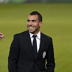 Tevez Anggap Pemanggilan ke Timnas Sebagai Bonus