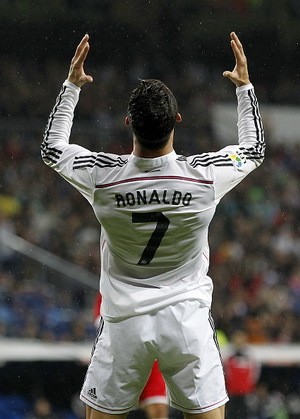 CR7 yang Tak Pernah Bosan Menang