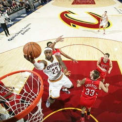 LeBron Pimpin Cavaliers Menang Lagi, Spurs Tundukkan Clippers