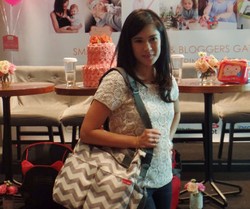 Trik Dian Sastrowardoyo Agar Tak Lapar Mata Saat Belanja Keperluan Anak