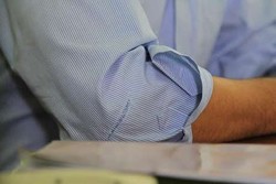 Pakai Baju Robek yang Ditambal, Menteri Anies: Yang Penting Rapi