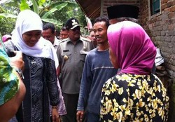 Sumbang Rp 10 juta Bangun Rumah Warga, Mensos: Negara Mampunya Segitu