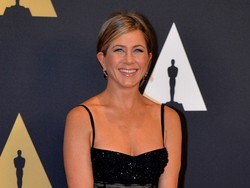 Jennifer Aniston Maafkan Perselingkuhan Brad Pitt dan Angelina Jolie