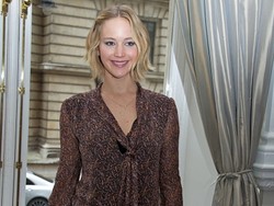 Pasca Tersebarnya Foto Bugil, Jennifer Lawrence Tak Ingin Main Twitter