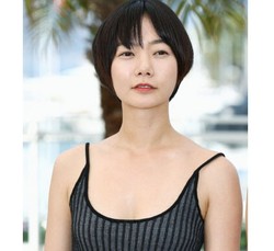 Korean Style: Bae Doona, Aktris Korea Pertama yang Jadi Model Louis Vuitton