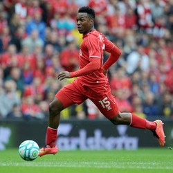 Sturridge Kembali Berlatih