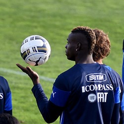 Nesta: Kekompakan Azzurri Akan Kembalikan Balotelli ke Trek yang Benar