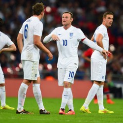 Hodgson: Rooney Kapten yang Sangat Perhatian