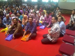 Gelar Silaturahmi, Menteri Anies Akrab Bersama Ribuan Jajarannya