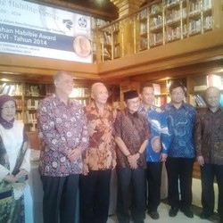 Penelitian Agus Setiawan Terinspirasi dari Pengungsi Bencana di Indonesia