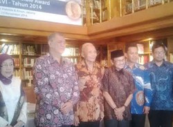 Penelitian Rekayasa Material Made by Ferry Iskandar Dapat Habibie Award