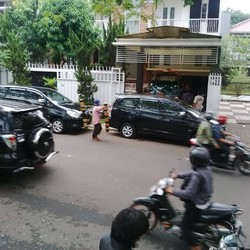 Usai Jalani 5 Jam Rekonstruksi, Annas Maamun Tertunduk